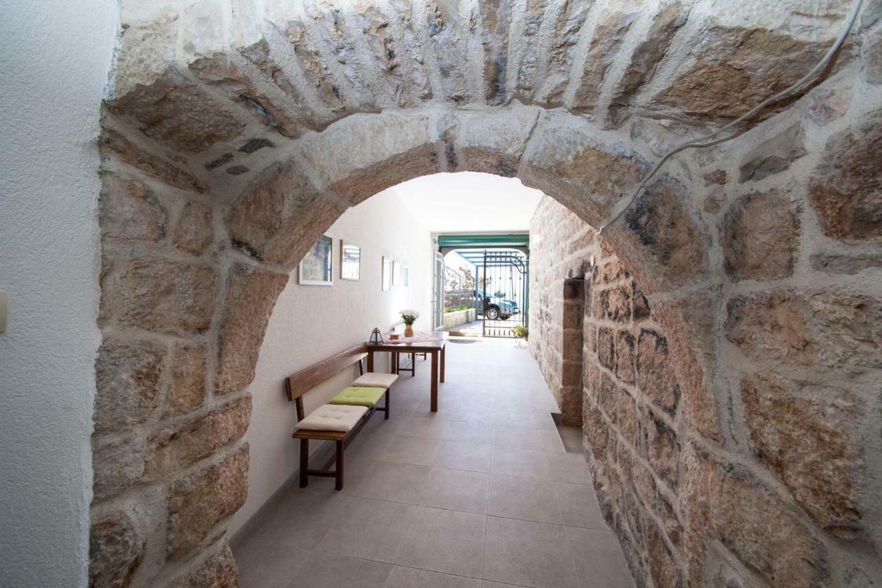 Old Stone House Mario Villa Podgora Exterior photo