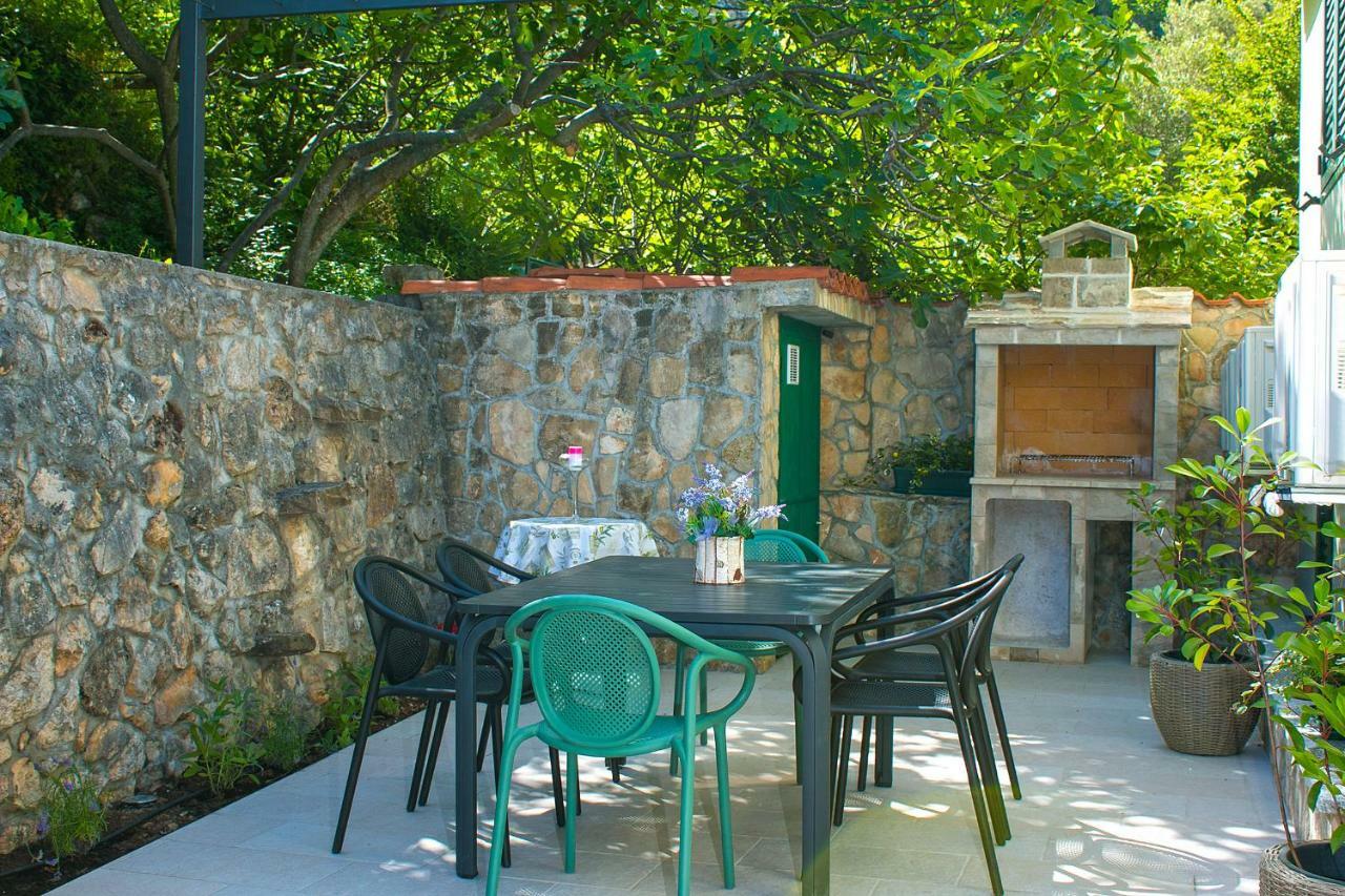 Old Stone House Mario Villa Podgora Exterior photo