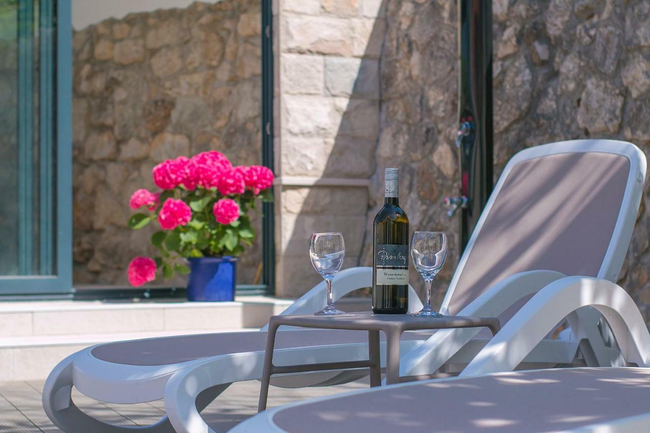 Old Stone House Mario Villa Podgora Exterior photo